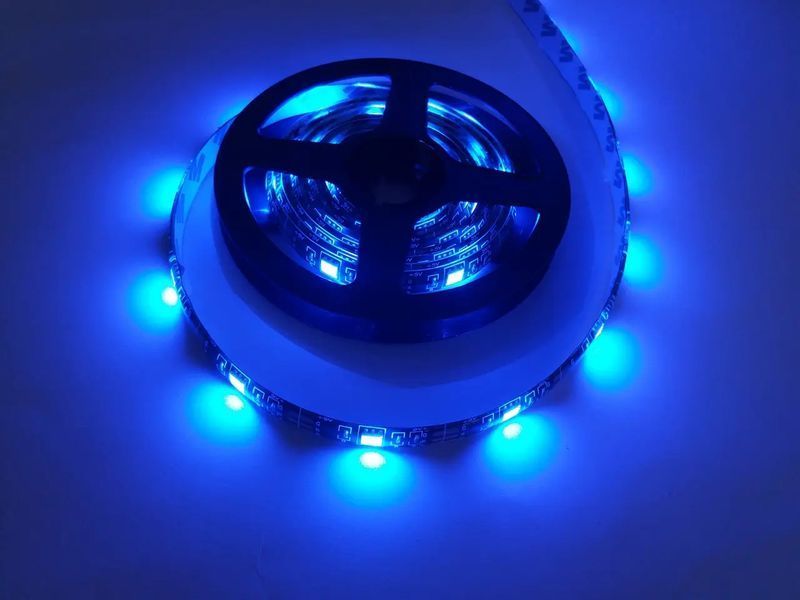 Стрічка світлодіодна RGB 5050 2м з пультом для підсвічування телевізора, монітора, меблів від USB sp5521348 фото