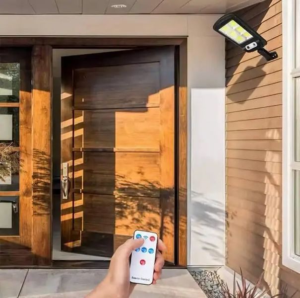Вуличний ліхтар на стовп Solar sensor light BK-120-8COB-B з датчиком руху та сонячною панеллю S8COB фото