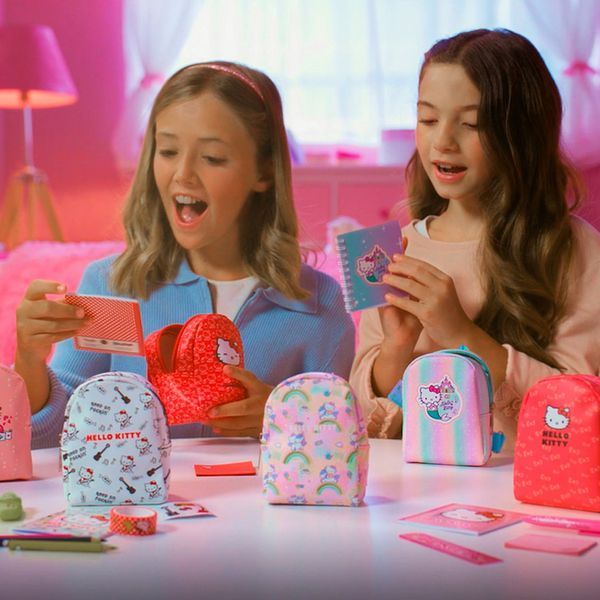 Колекційна сумка-сюрприз Червона Кітті Hello Kitty #sbabam 43/CN22-1 Приємні дрібниці 43/CN22-1 фото