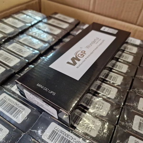 Джерело безперебійного живлення для роутера 10400Mah, USB виходи, DC 5V, 9V, 12V. ДБЖ для Роутерів Ax1 фото