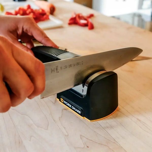 Стругачка ручна кухонна Work Sharp Kitchen Pull Through Sharpener 540123569800 фото