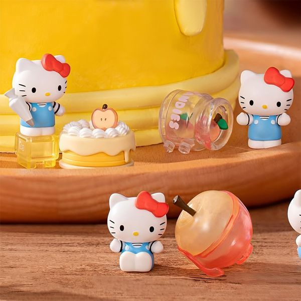 Фігурка-сюрприз "Яблучний воркшоп" Pop Top Hello Kitty 24WH-007 в асортименті 24WH-007 фото