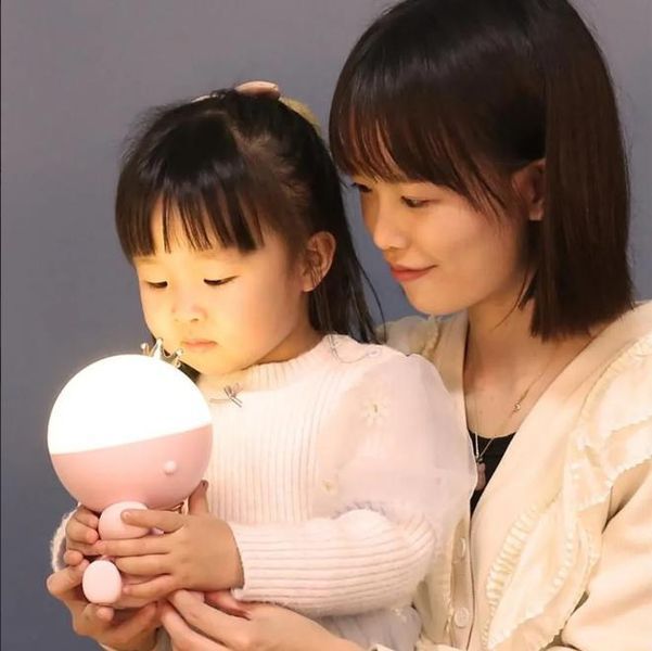 Проектор - нічник з обертанням 360 &deg;, 12 змінних слайдів, LED настільна лампа G9993 фото